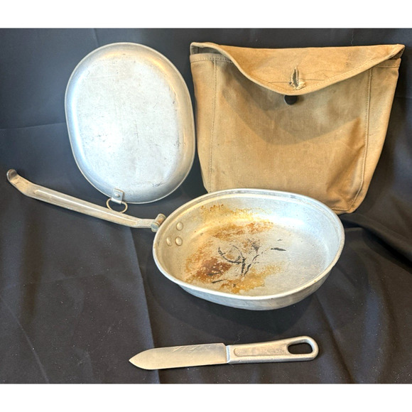 Antique 1918 US Military WWII Canvas Shoulder Bag Field Pack Mess Kit Army Knife - Picture 1 of 10